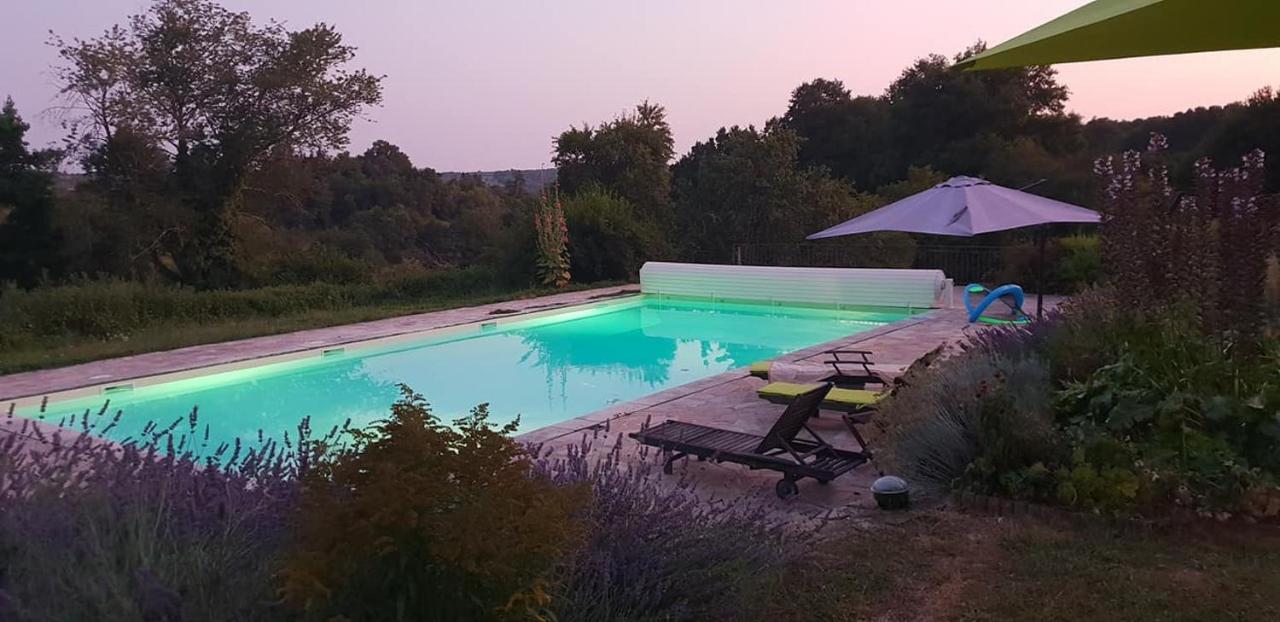 Roulotte A Sapharey Hotel Sarrazac  Екстериор снимка